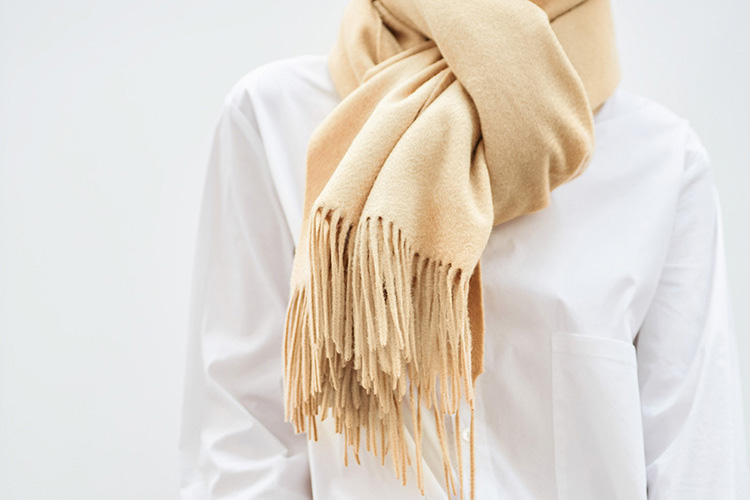 一条上等的羊绒围巾,为什么比2件毛衣还要暖和?